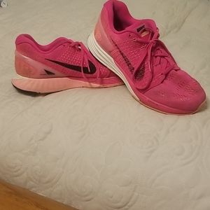 Nike Lunarglide size 81/2.